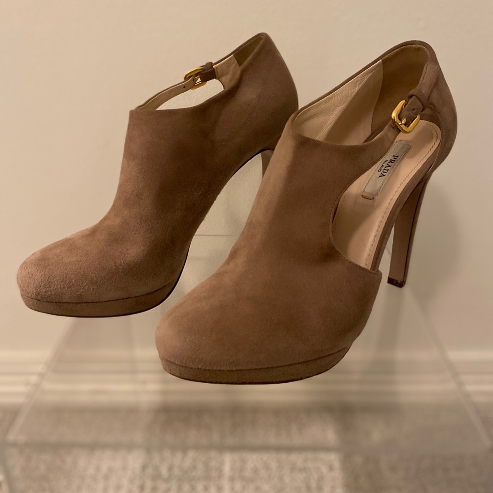 Prada suede platform shoe dusty pink 38.5